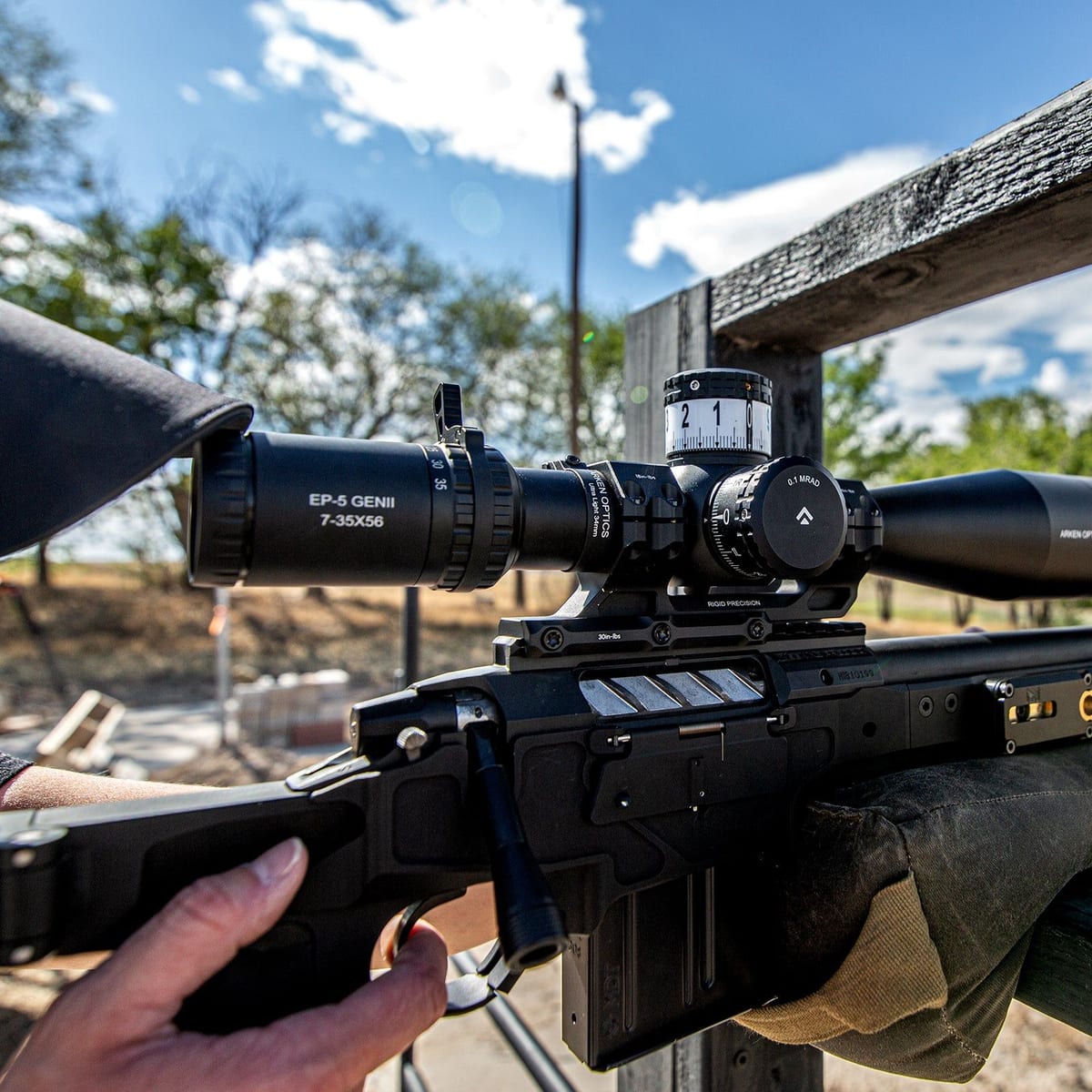 Arken EP-5 GENII 7-35x56 on a long-range rifle at the range