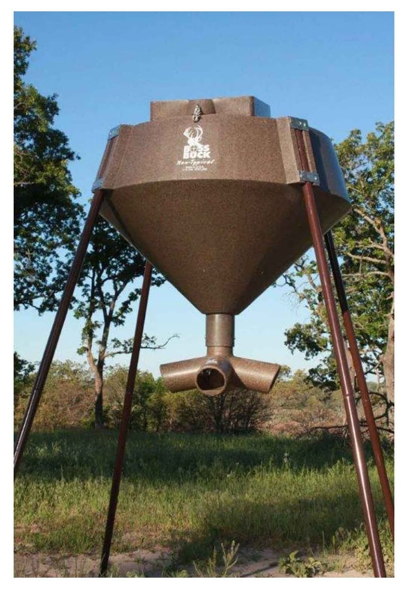 Boss Buck 600lbs Protein Feeder deer feeder