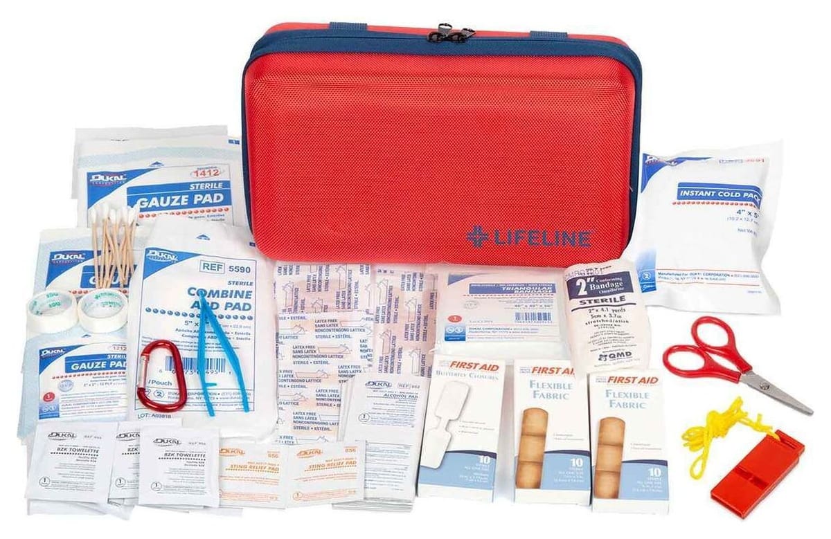 Lifeline Deluxe First Aid Kit (121 pieces) first aid kit